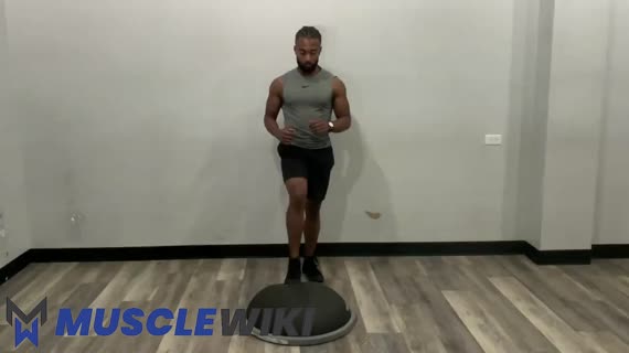 ضربه پنجه پا روی بوسوبال